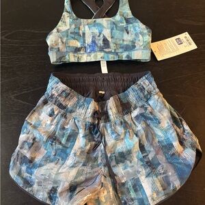 Lululemon Athletica Blue Patterned Athletic Shorts